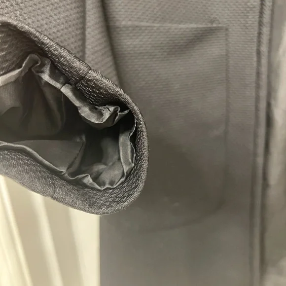 ✨SOLD✨ LIKE NEW!! H&M Womens black open front jacket - Picture 3 of 6